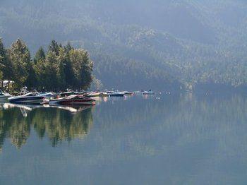 Hotel Cabins And Campground At Cultus Lake Park Chilliwack Exteriér fotografie